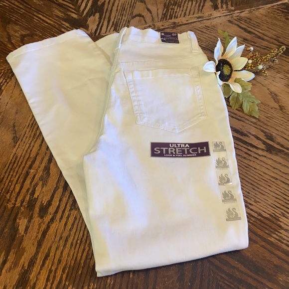 Gloria Vanderbilt Pants - B8 Gloria Vanderbilt - White Stretch Denim Jeans 6P